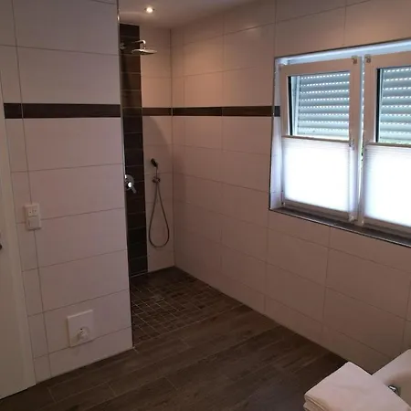 Appartement Komplettes Haus Modern 2024 Eroeffnet Bad Oeynhausen