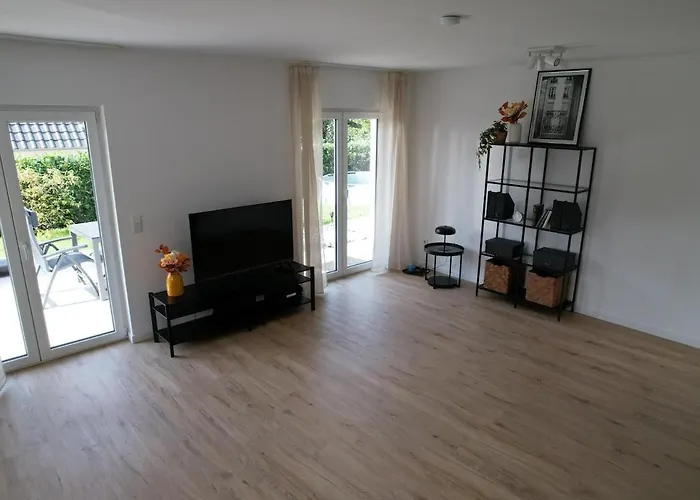 Komplettes Haus Modern 2024 Eroeffnet Apartament