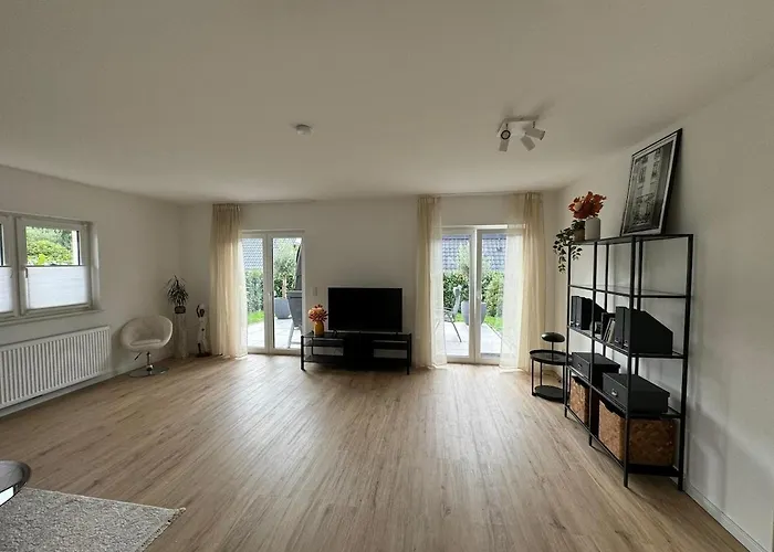 Komplettes Haus Modern 2024 Eroeffnet Apartament